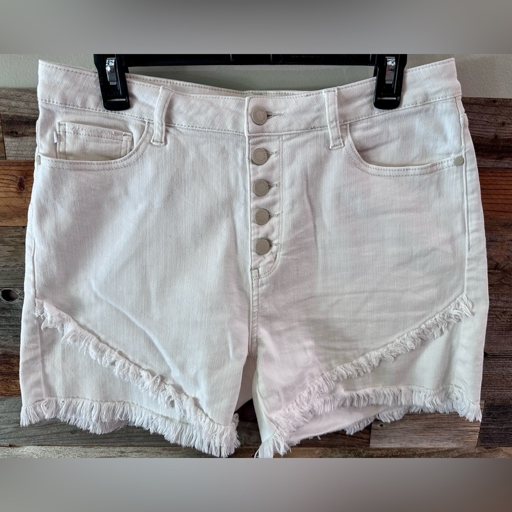 Judy Blue White Tulip Hem Short XL
